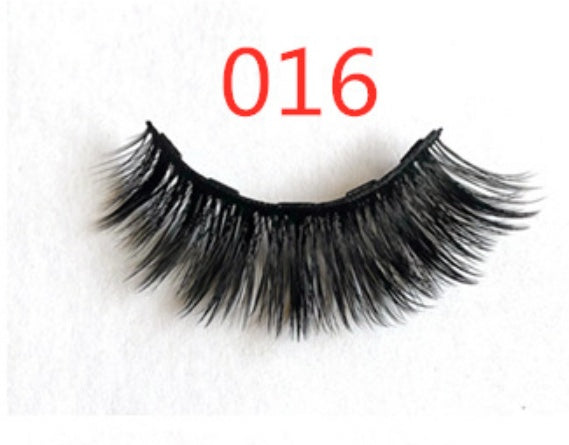 A Pair Of False Magnetic Eyelashes