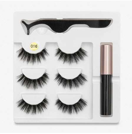 A Pair Of False Magnetic Eyelashes