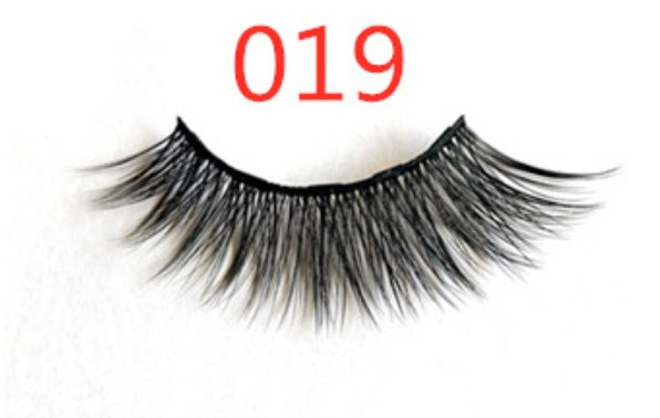 A Pair Of False Magnetic Eyelashes