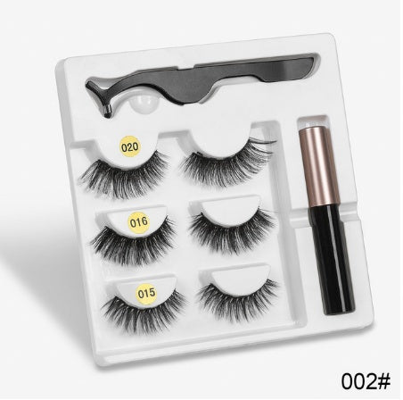 A Pair Of False Magnetic Eyelashes